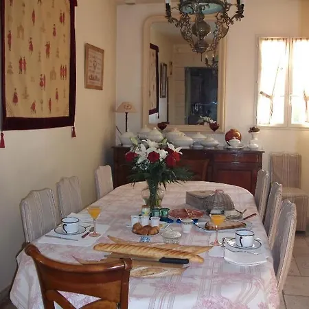 Ferme De La Canardiere فندق مبيت وإفطار شانتييّي