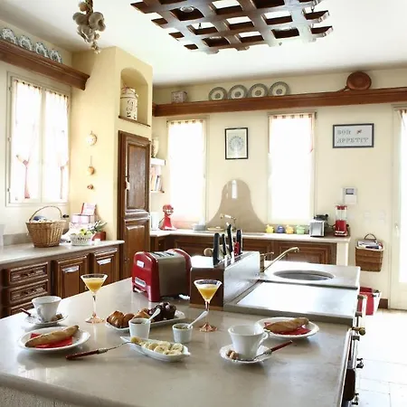 فندق مبيت وإفطار Ferme De La Canardiere شانتييّي